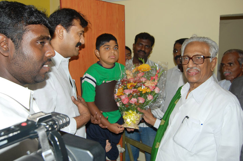 Minister Anbazhagan blesses Napoleons' Son