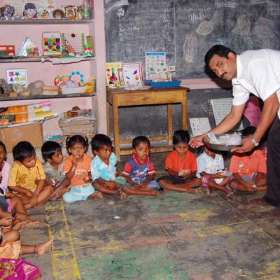 Distributed Notebooks for School Students